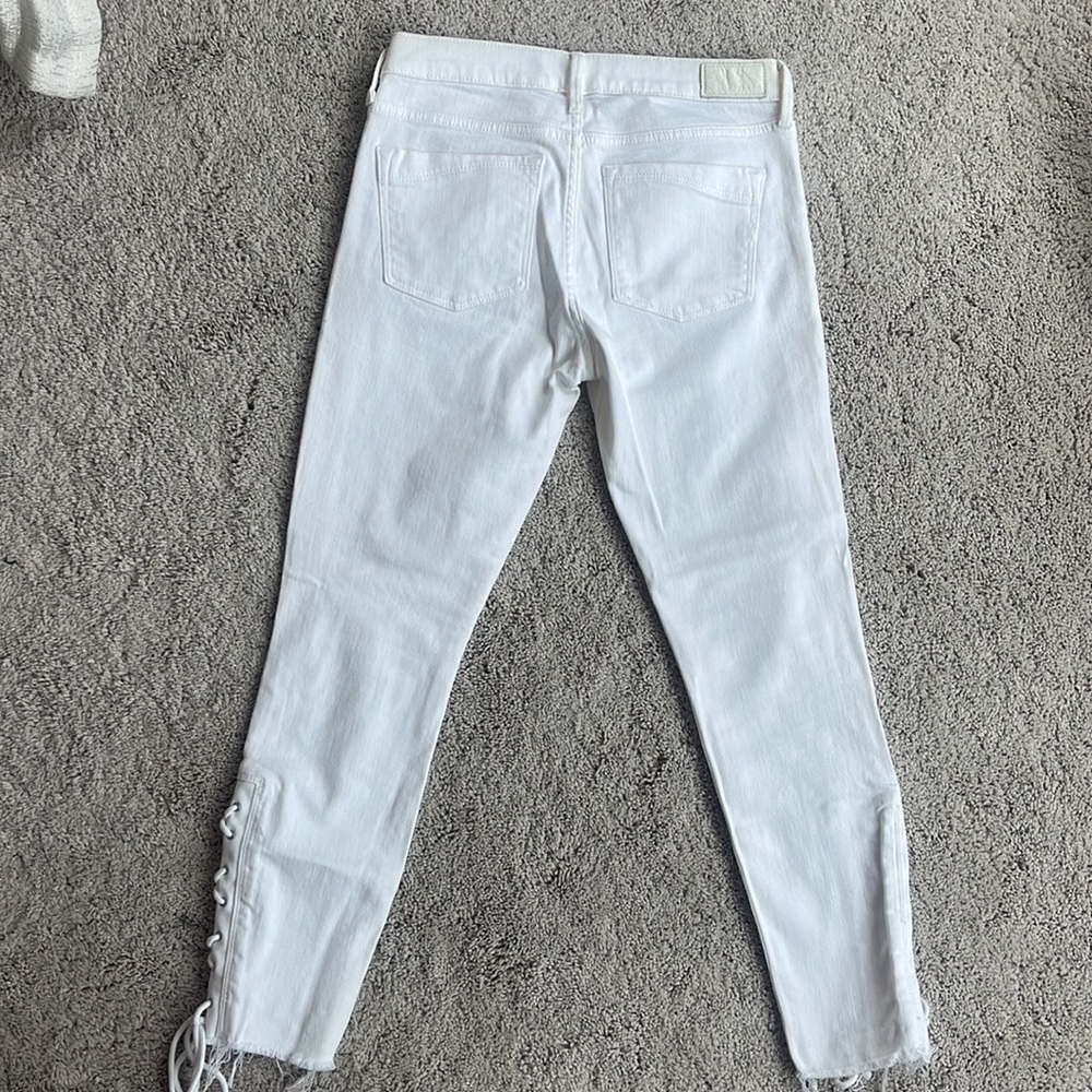 White jeans - Picture 5 of 6